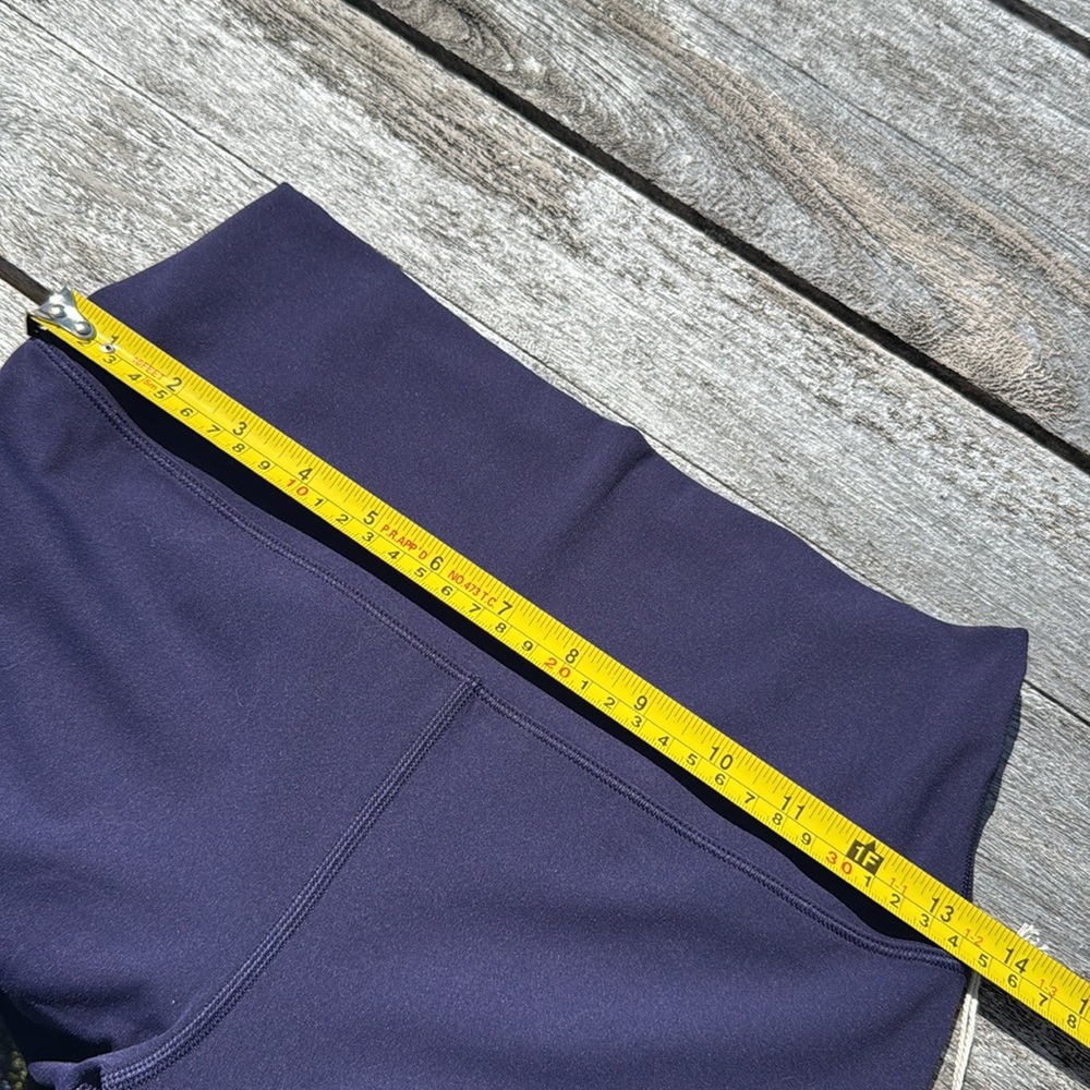 VUORI Vuori AllTheFeels Legging JET Ink blue size medium NWT - Picture 4 of 6